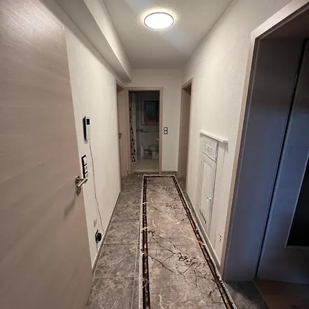 With Flair And Location * רוטסהיים