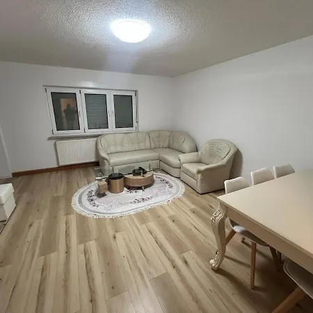 With Flair And Location * רוטסהיים